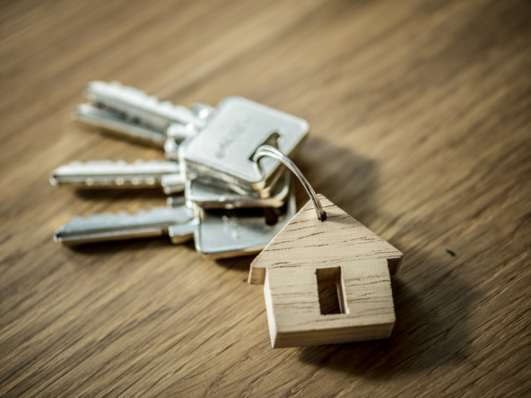 Photot of Key and a house